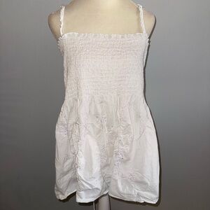 90s White Tank Top w Embroidery